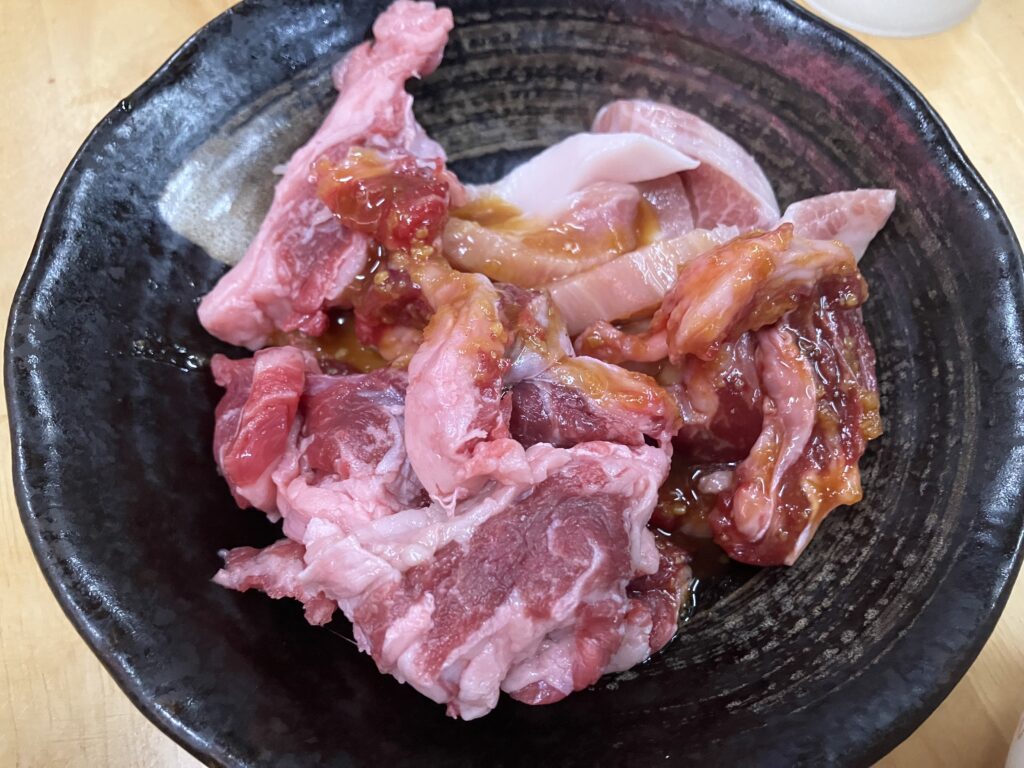 昔懐かしい昭和の焼き肉店：里乃家