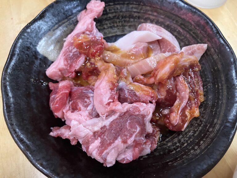昔懐かしい昭和の焼き肉店：里乃家