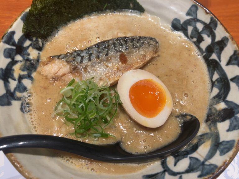 ムスリムにもおすすめのラーメン: なぶら元田中店