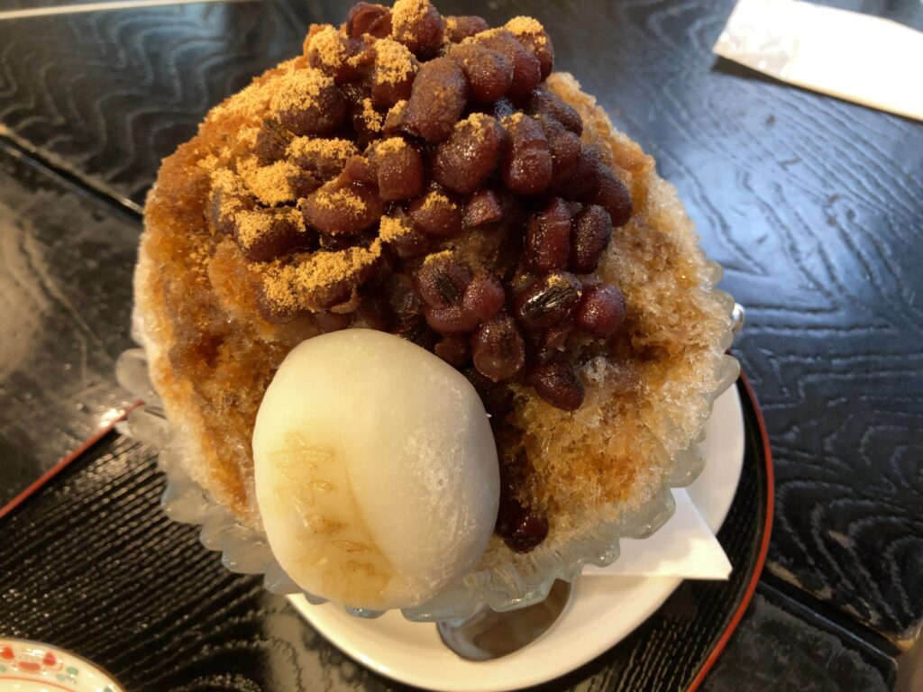 甘春堂の大仏餅氷 　