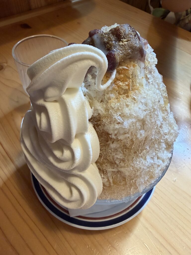 Glace du kakigōri du Komeda Coffee Shop